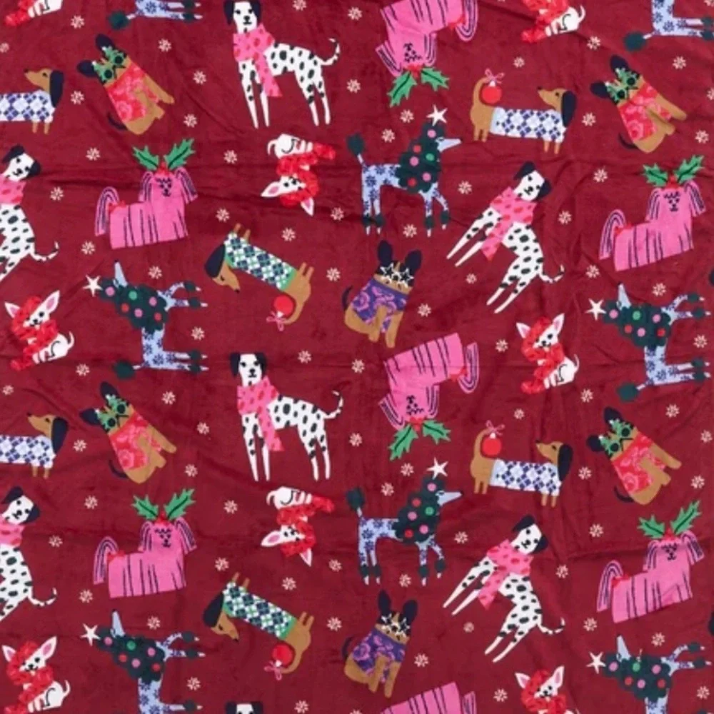 Vera Bradley Holiday Hounds Essential Fleece Throw Blanket with Dog Print